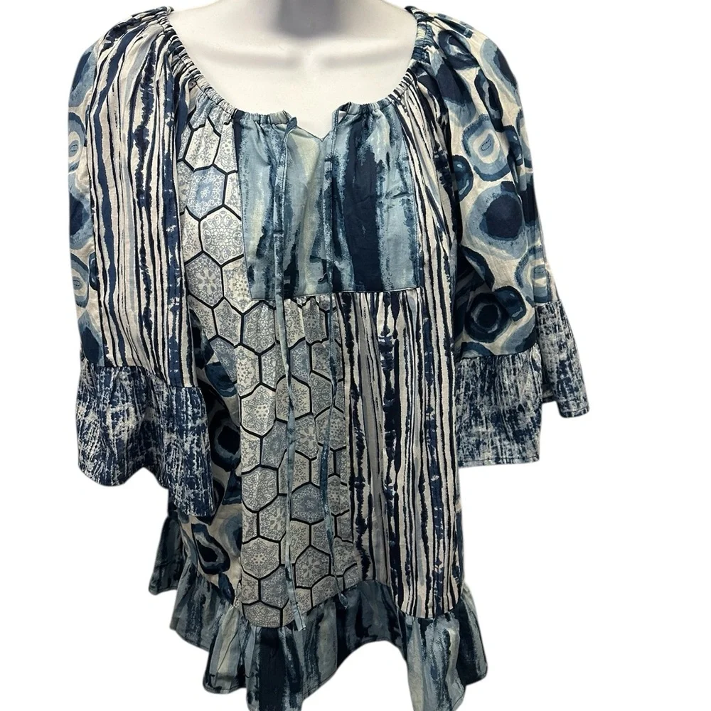 S/M.  NWT Sacred Threads Blue and White Patterned Blouse.  BL/RD6.   225261 - Picture 2 of 5